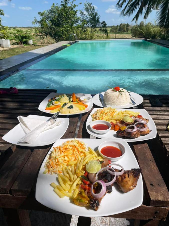 Walawa Reach Hotel Udawalawe Ngoại thất bức ảnh